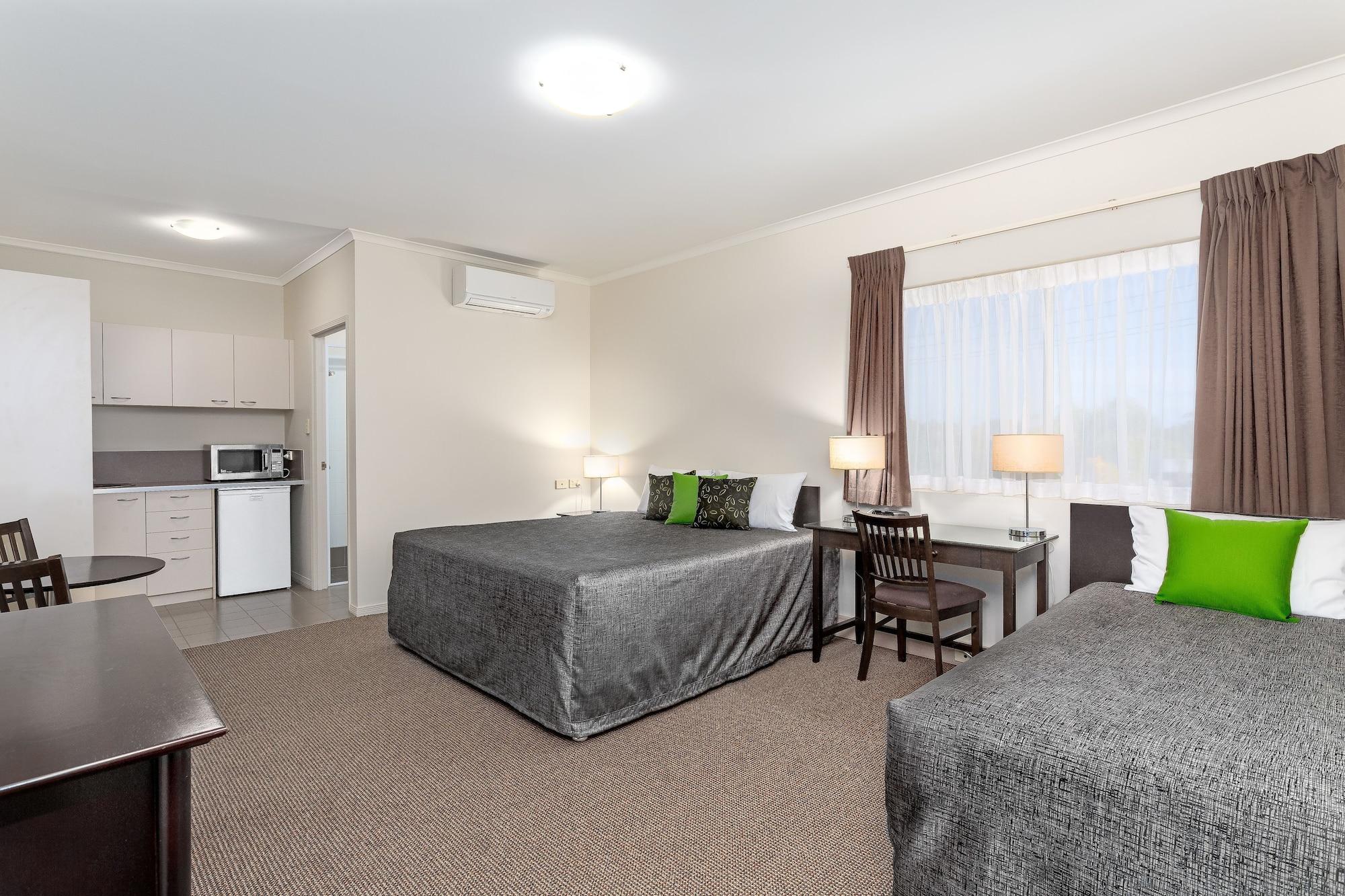 Redcliffe Motor Inn ภายนอก รูปภาพ