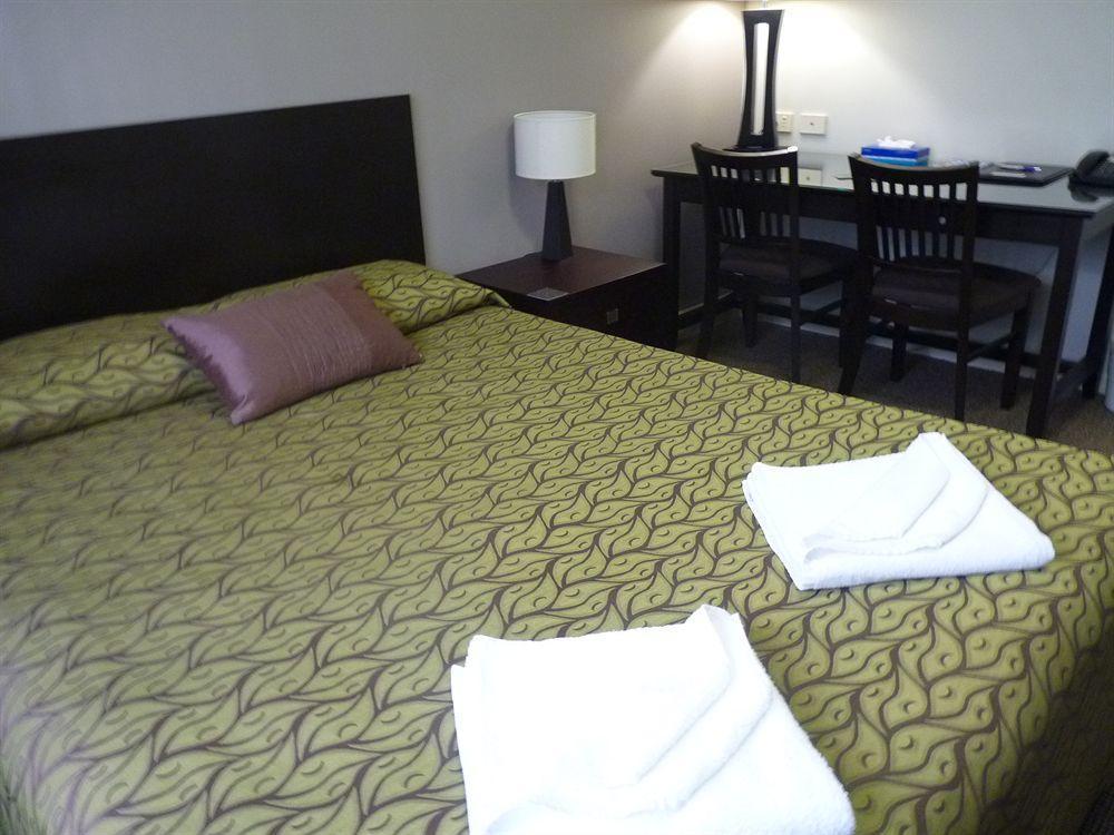 Redcliffe Motor Inn ภายนอก รูปภาพ