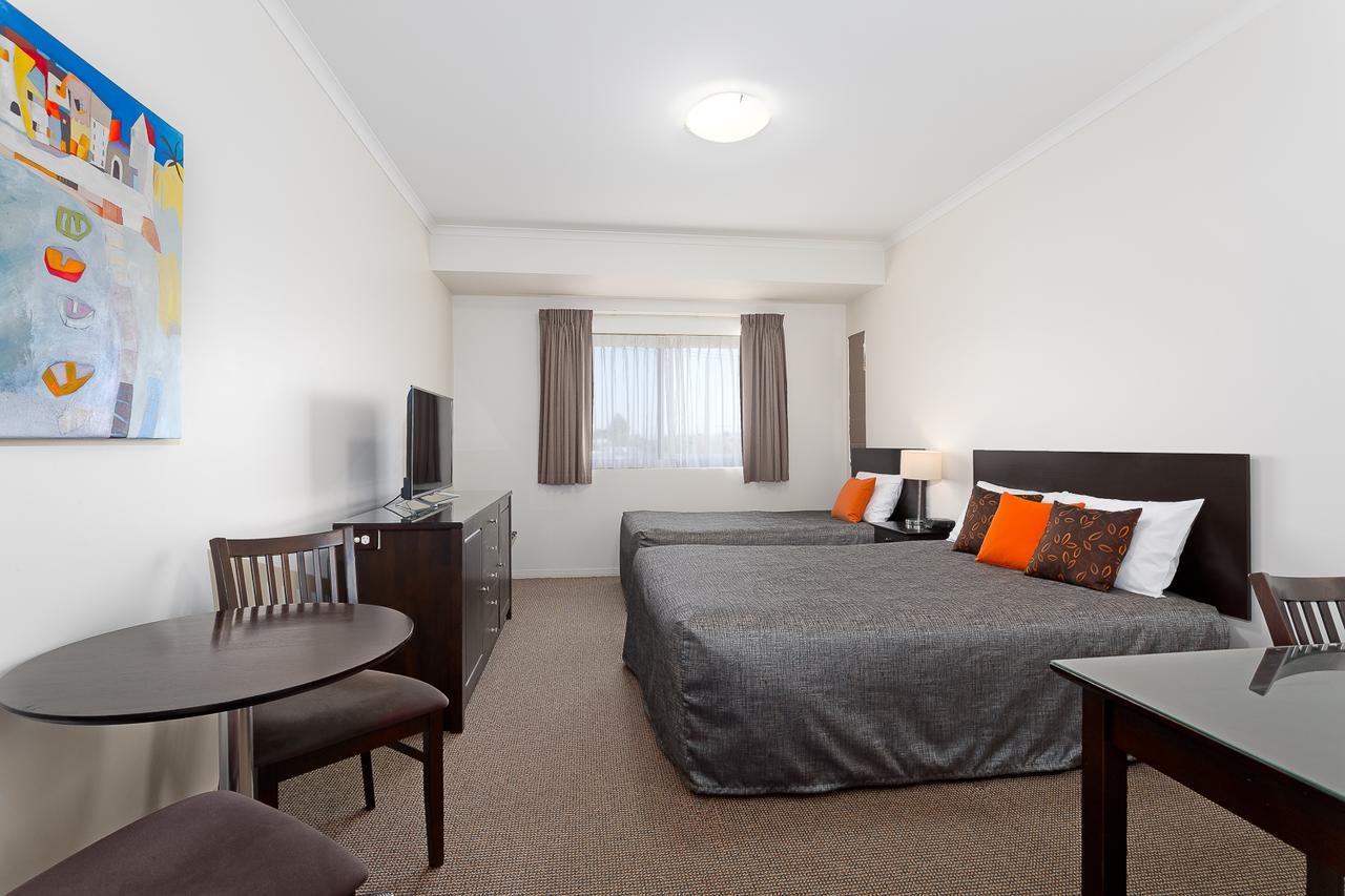 Redcliffe Motor Inn ภายนอก รูปภาพ